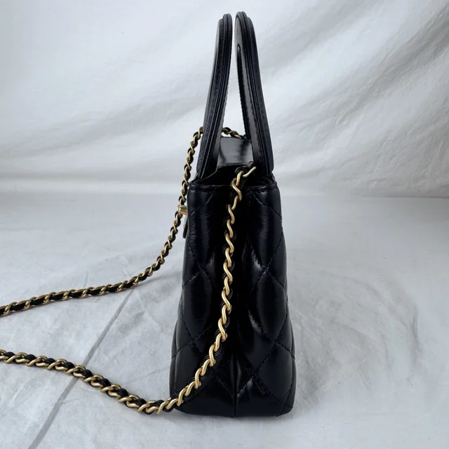 Chanel Mini Kelly Bag in Metal, quilted calfskin, Shiny leather from Reowned, photo 2 of 9