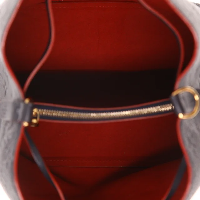 Louis Vuitton NeoNoé handbag in Navy Leather from Collector Square, photo 5 of 5