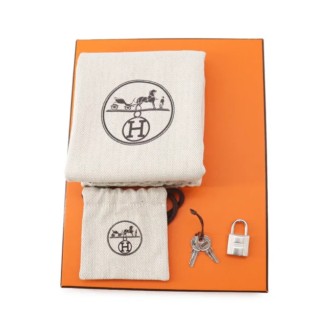 Hermès Picotin Lock Gold Taurillon Clemence Size PM in Gold Clemence leather from GALLERY RARE, photo 11 of 11