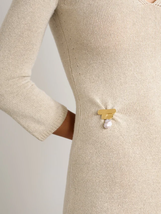 AGMES Ilona recycled gold vermeil pearl brooch in Metallic, photo 2 of 2 from NET-A-PORTER (Canada)