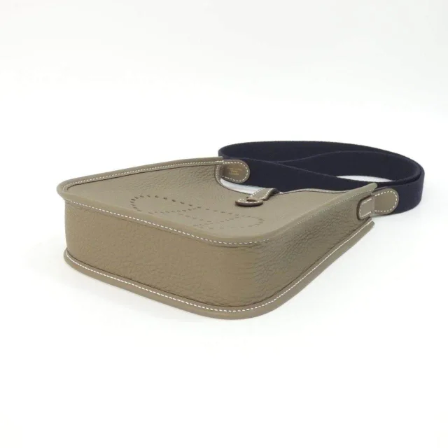 Hermès Evelyne Amazone Short Strap Calfskin Shoulder Bag in Brown Calfskin from LuxUness, photo 3 of 6