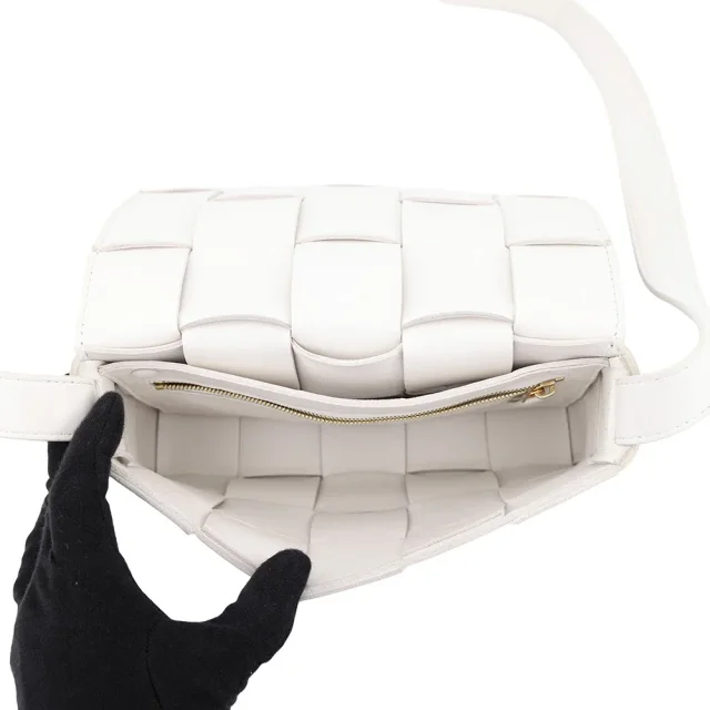 Bottega Veneta Cassette Maxi INTRECCIATO Shoulder Bag White730848VMAY19009 Lambskin Size Small in Lambskin from GALLERY RARE, photo 5 of 13