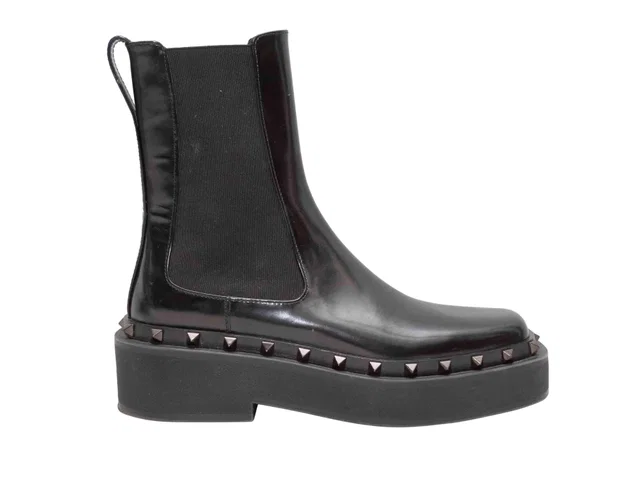 Black Valentino Rockstud-Trimmed Ankle Boots Size 37 in Black Leather from Designer Revival