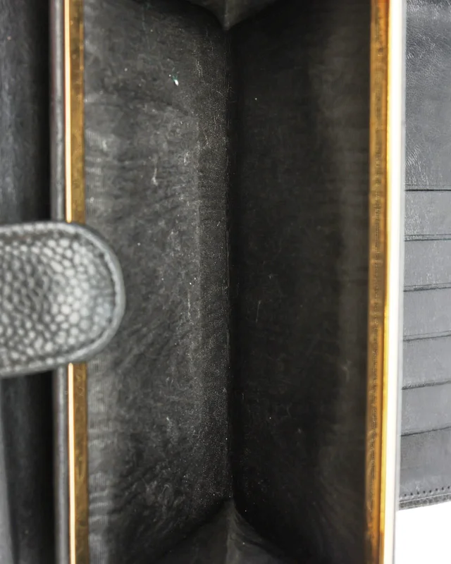 Chanel Caviar Bi-Fold Wallet in Caviar leather from A Retro Tale, photo 6 of 9