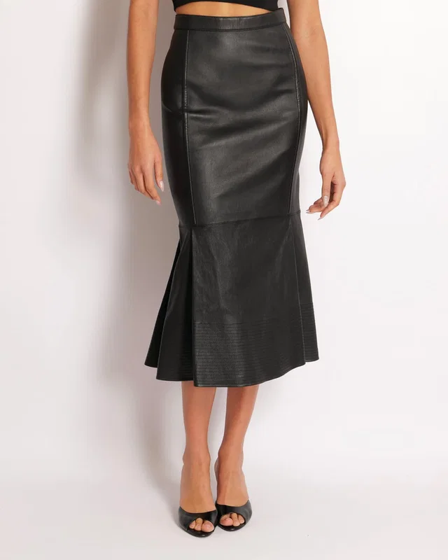 Valentino Garavani Black Lambskin Leather Midi Skirt with Bottom Stitch Detail Size IT 40 (UK 8) in Black Lambskin from Sellier
