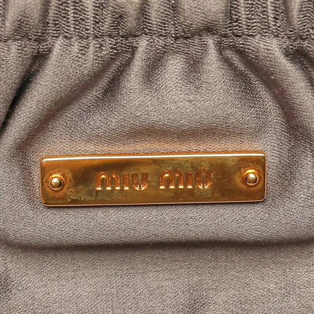 Miu Miu Clutch Bag in Leather from A Retro Tale, photo 6 of 8