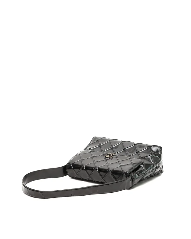 Chanel Patent CC Quilted Shoulder Bag in Patent leather from A Retro Tale, photo 4 of 10