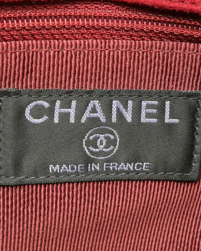 Chanel Chocolate Bar 2.55 Reissue Flap Bag in Brown Suede from A Retro Tale, photo 8 of 10
