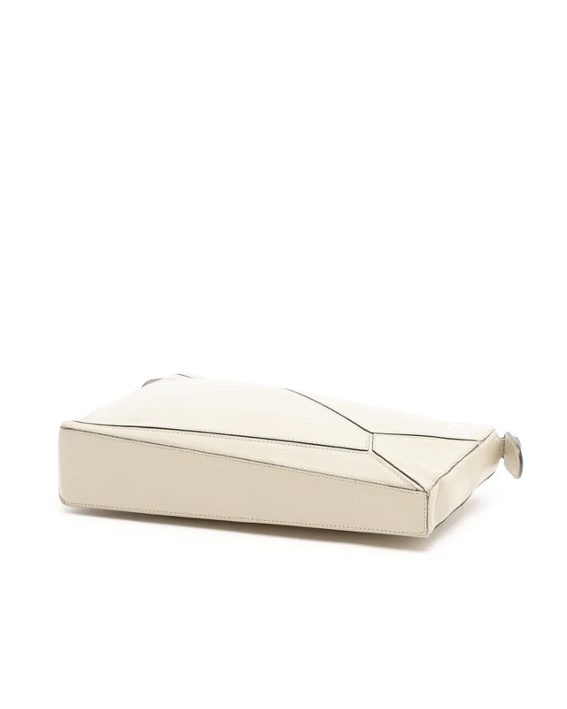 Loewe Puzzle Shoulder Bag in Leather from A Retro Tale, photo 4 of 9
