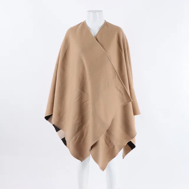 Burberry trench coat from GUGUS
