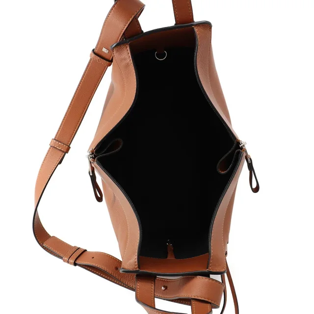 Loewe hammock Brown387.30.S35 Leather Size Small in Leather from GALLERY RARE, photo 6 of 18