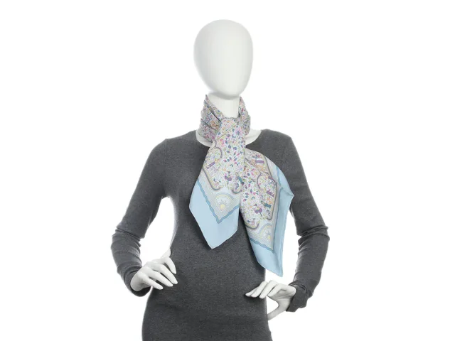 Hermès Jardins d'Arménie Silk Scarf 90cm in Silk from Ann's Fabulous Finds, photo 6 of 6
