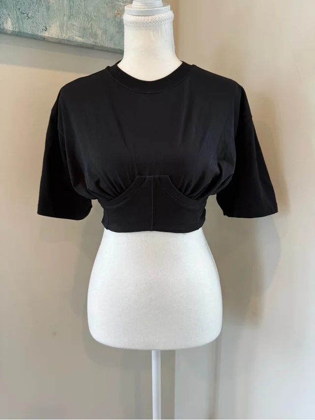 Jacquemus Le Caraco Cropped T-Shirt Xs in black Denim from Poshmark