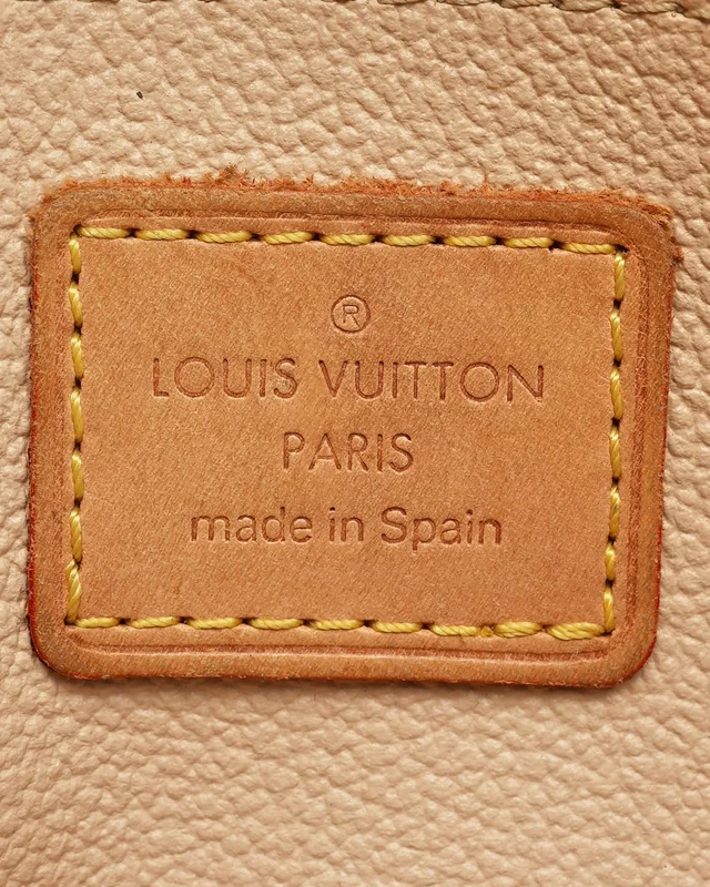 Louis Vuitton Monogram Cosmetic Pouch in Coated canvas from A Retro Tale, photo 6 of 8