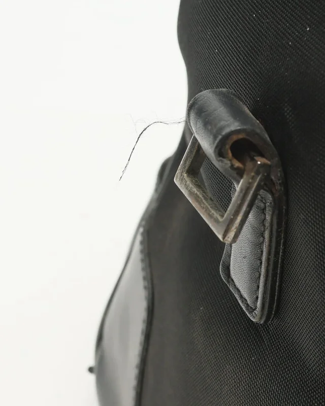 Gucci Nylon Boston Weekend Bag in Nylon from A Retro Tale, photo 8 of 15