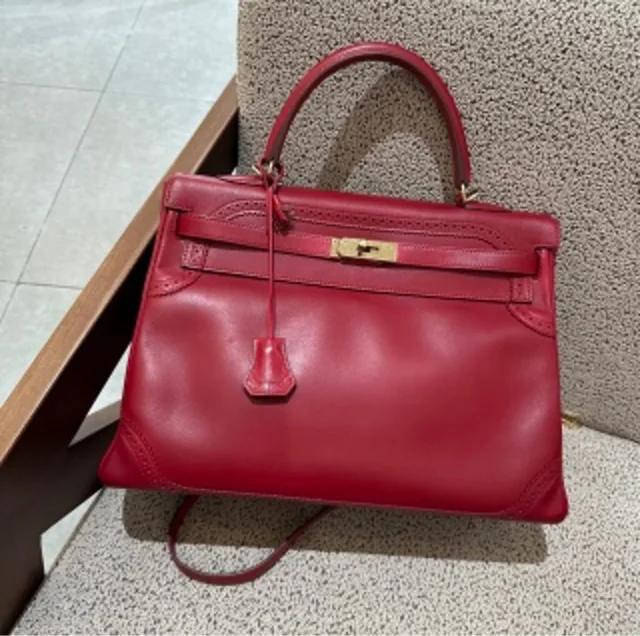 Hermès Kelly 35 Lace from Luxury Promise
