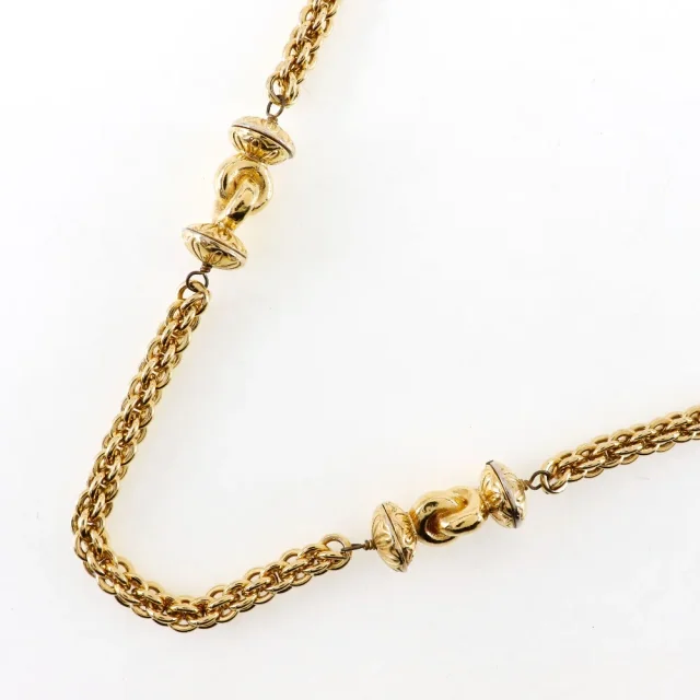 Chanel Vintage Long Necklace Gold Plated in Gold Gold-plated metal from LuxUness, photo 3 of 10