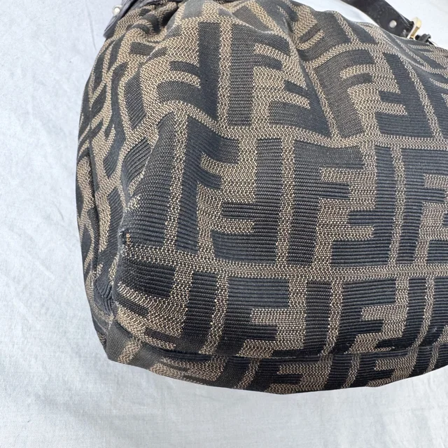 Fendi Tobacco Zucca Medium Chef Shoulder Bag in Calfskin leather, Metal, zucca canvas from Reowned, photo 7 of 13